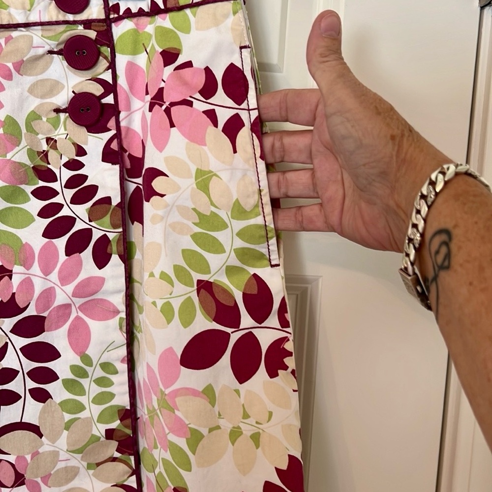 Liz Golf Floral A-Line Skort - Pink, Green, and White - Picture 3 of 6